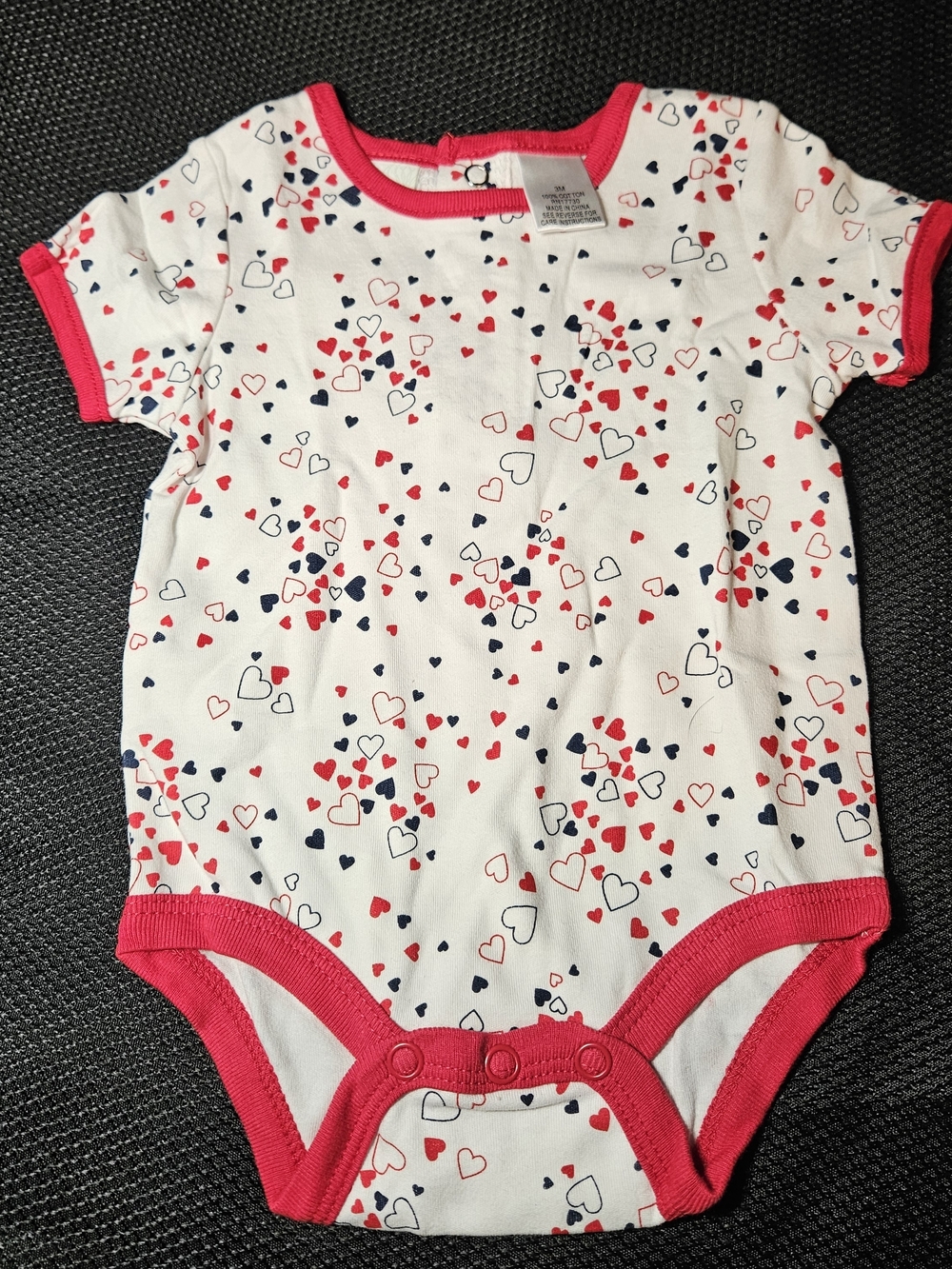 Baby Heart Print Short Sleeve One Piece Body Suit - White with Red & Navy Hearts